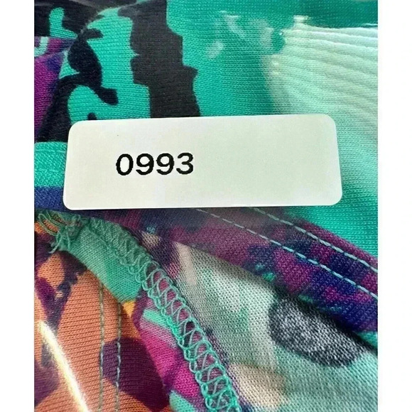 LuLaRoe Irma Disney Mickey Mouse Mid Sleeve Tunic T-Shirt Sz Medium Hi Low - Picture 7 of 7